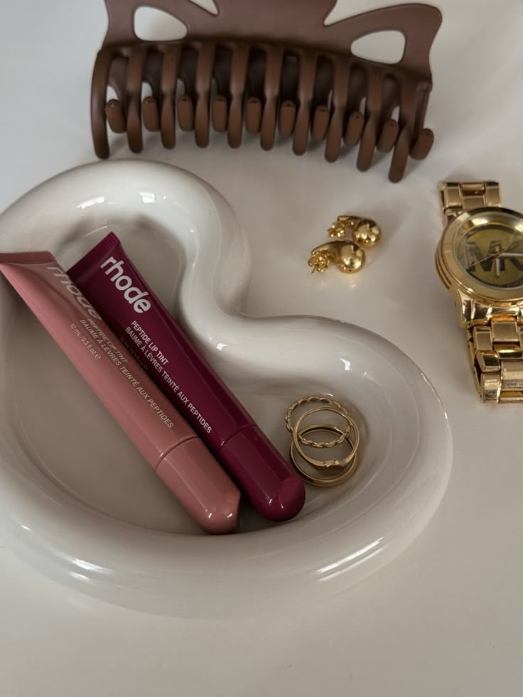 Rhod Lips – Bold, Rich Lipstick for Long-Lasting Color